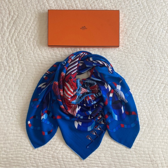 Hermes Point d’Orgue Cashmere Silk Shawl Scarf - Picture 16 of 16